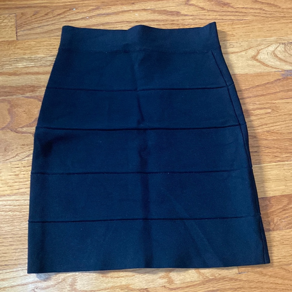 BCBG MAX AZRIA bandage skirt Small